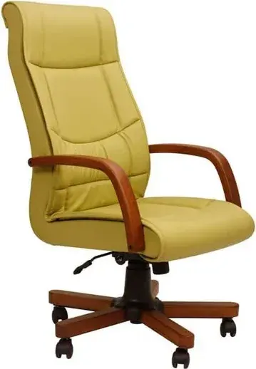 Fumo Executive Chairs