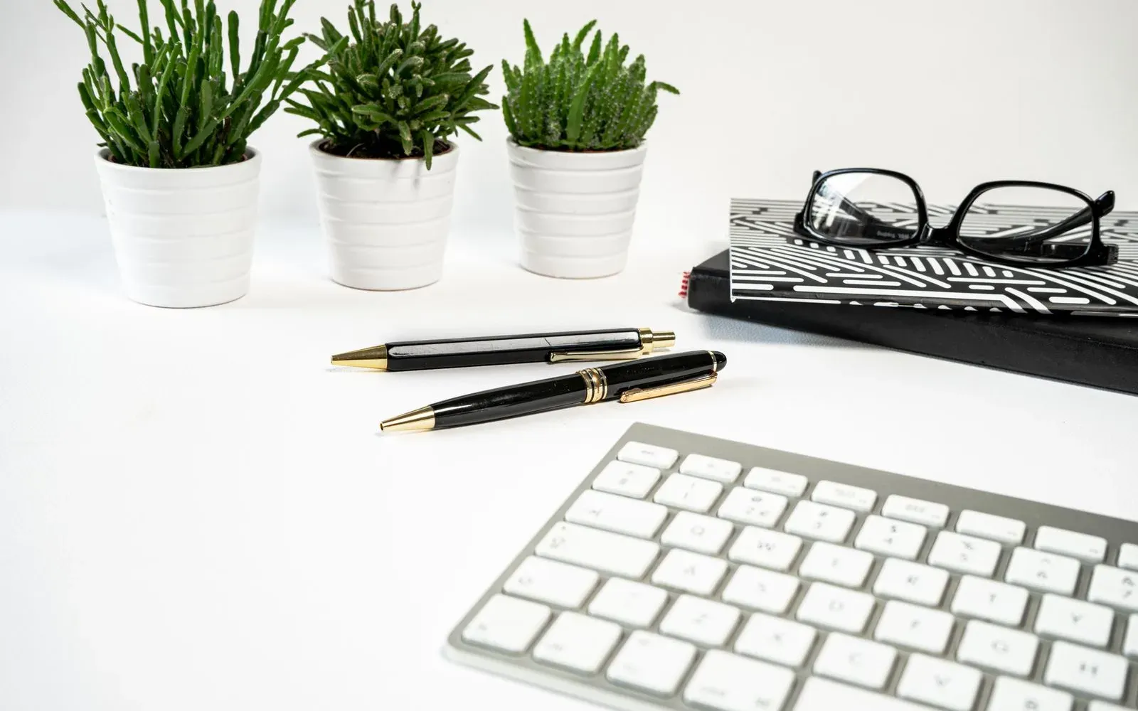 Ergonomic Arrangement Recommendations for a Productive Workspace